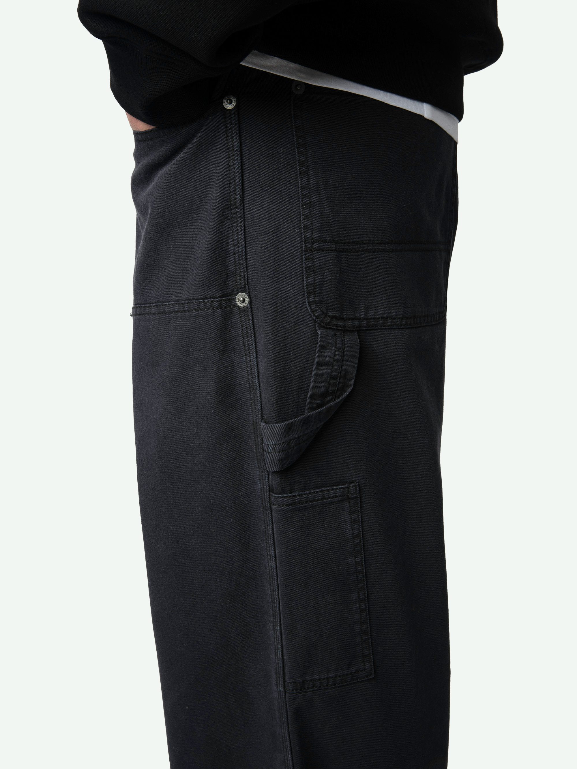 Perry Hose - Arbeiter-Stil Hose mit Patch vorne und Nieten-Details.